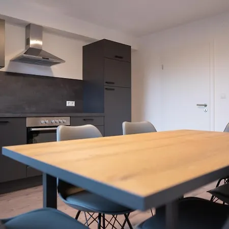 Monteurswohnungen In Den Breitwiesen ヴィースロッホ